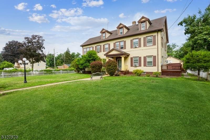 696 W 8Th - Photo 1