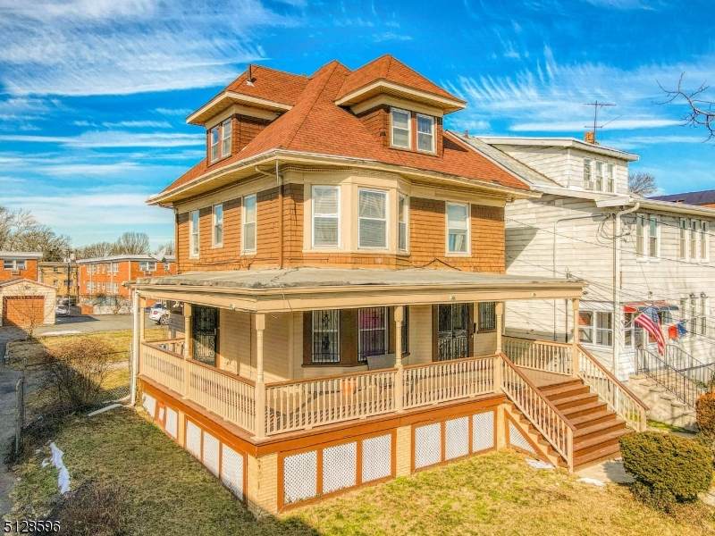 37 Myrtle Ave - Photo 1