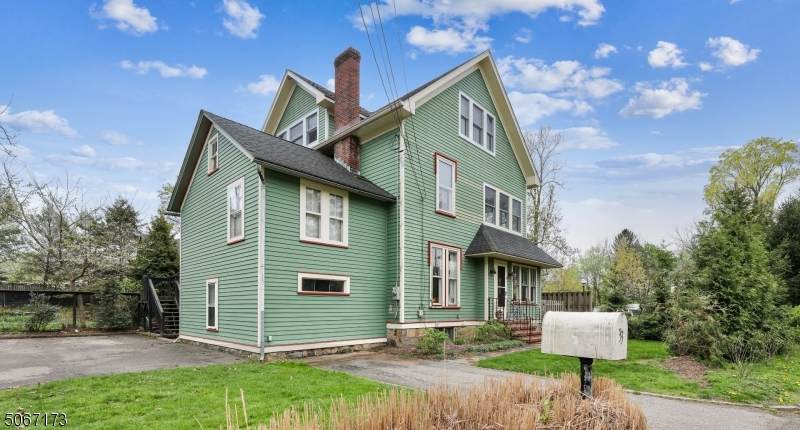 33 Drakestown Rd - Photo 1