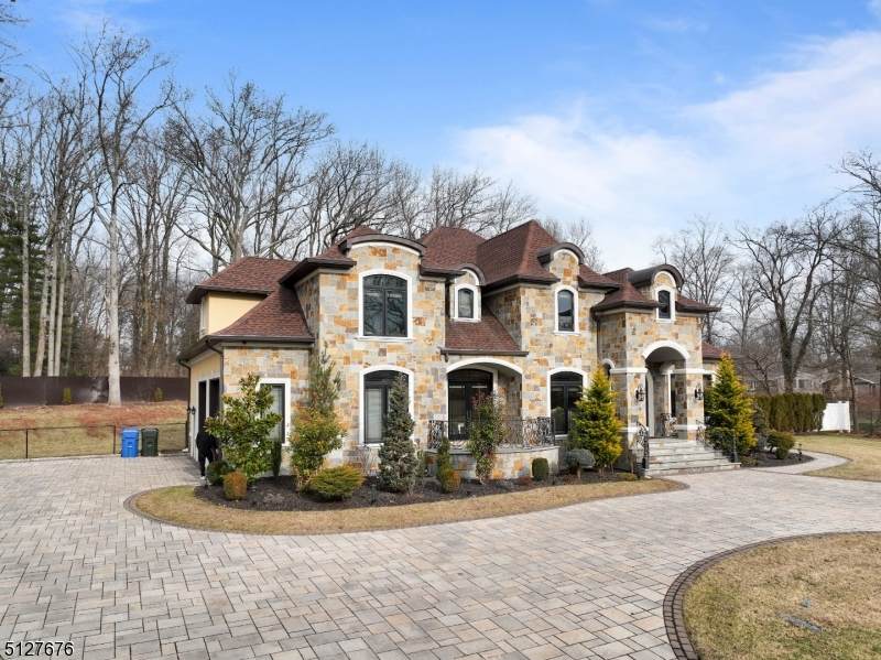 189 Stafford Rd - Photo 1