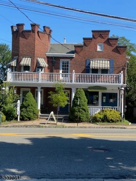 7 W Main St - Photo 1