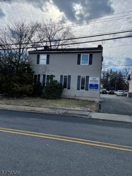 360 Hawkins Pl - Photo 1