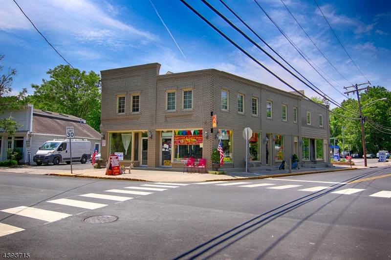 271 Main St - Photo 1