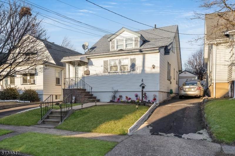 17 Elston St - Photo 1