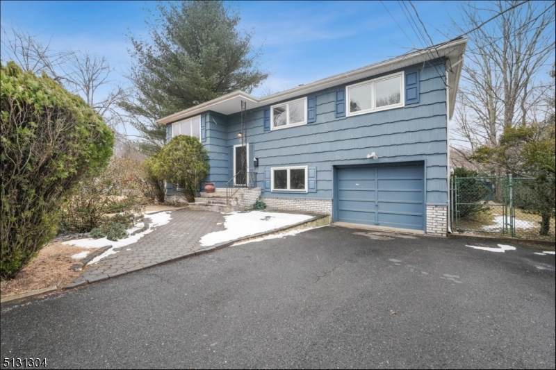35 Rustic Dr - Photo 1