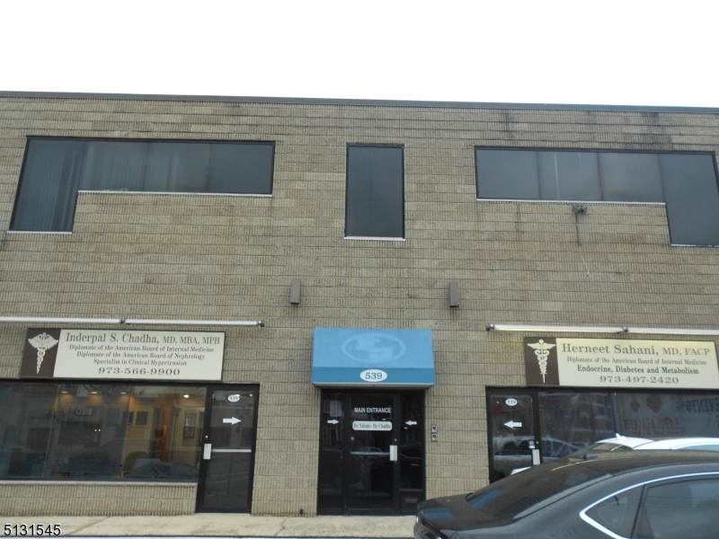 539 Bloomfield Ave Suite 3 - Photo 1