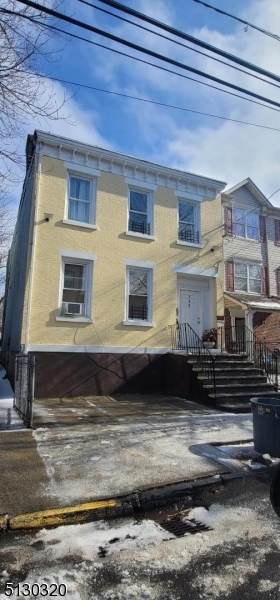 112 N Main St - Photo 1