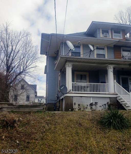 427 New Brunswick Ave - Photo 1