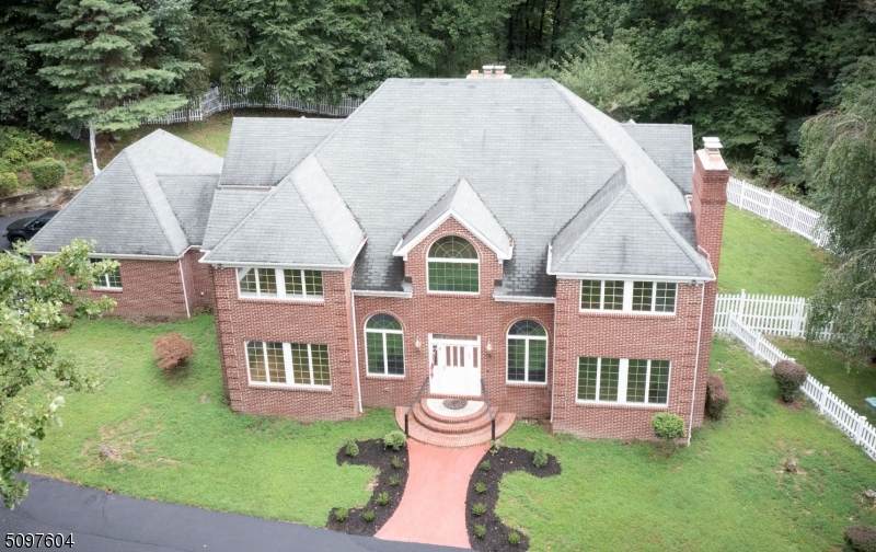 601 Cokesbury Rd - Photo 1