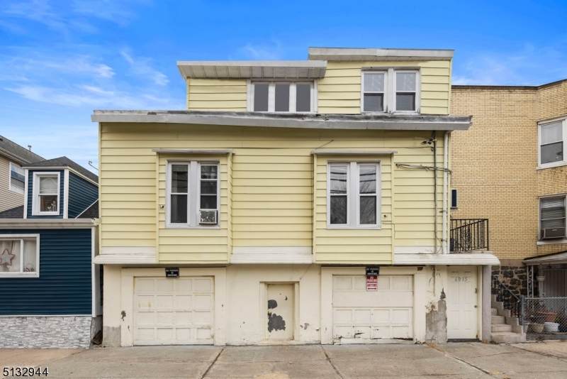 6035 Buchanan Pl - Photo 1