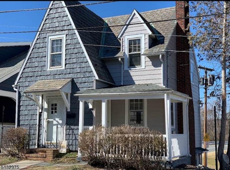 207 Summit Ave - Photo 1