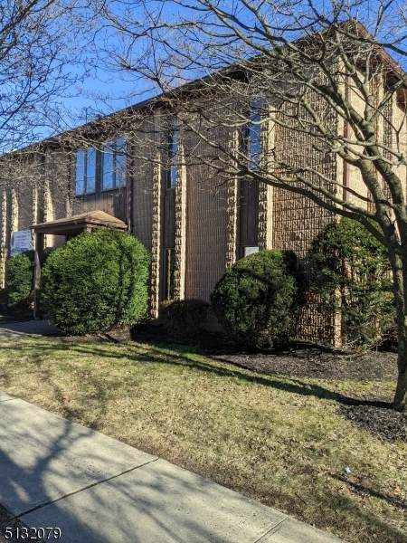 25 Craig Pl - Photo 1