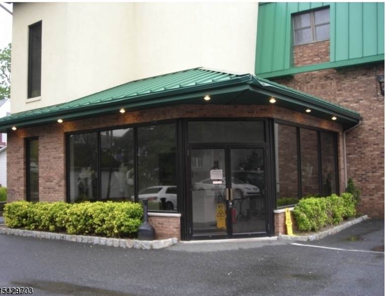 670 Franklin Ave - Photo 1