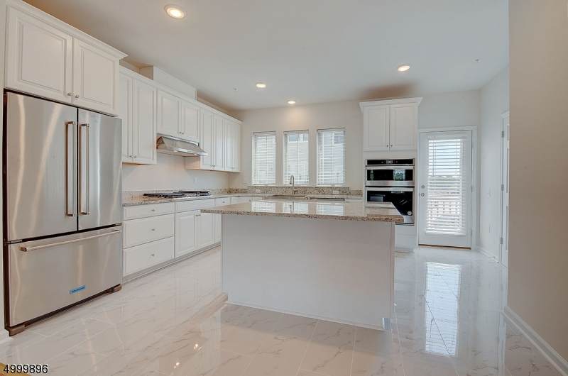 17 Braeburn Ct - Photo 1
