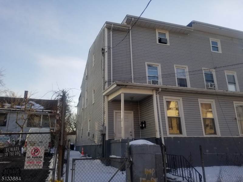 114 Warren St - Photo 1