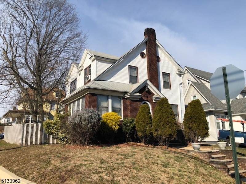 300 Hillside Rd - Photo 1