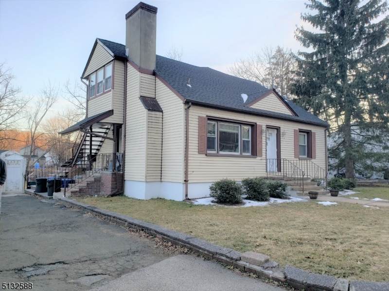 29 Oak St - Photo 1