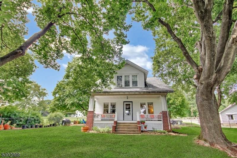2278 Belvidere Rd - Photo 1
