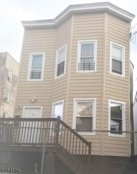 185 Governor St - Photo 1
