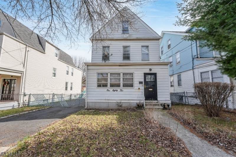 180 Lincoln - Photo 1