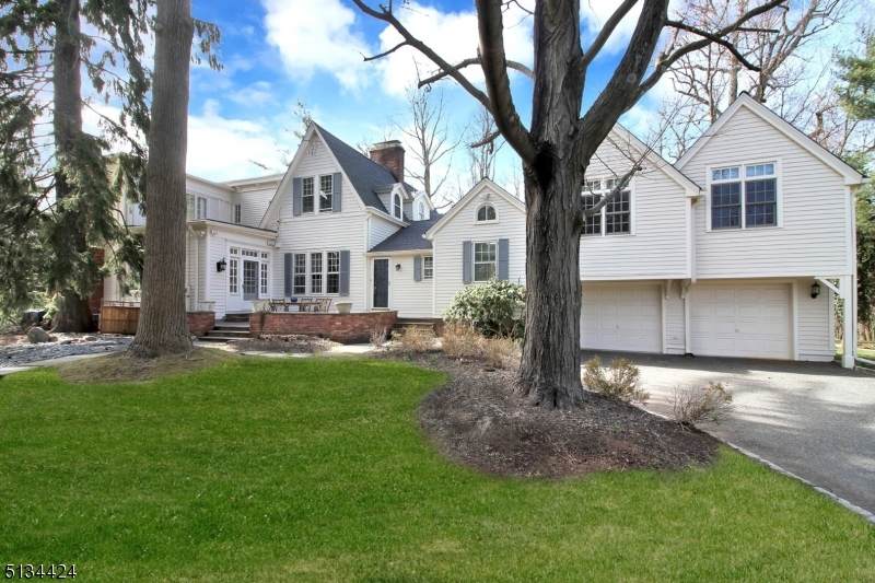 2 Tall Pine Ln - Photo 1