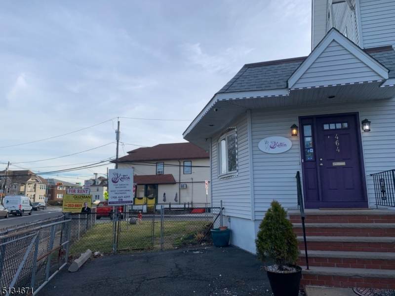 464 North Avenue - Photo 1