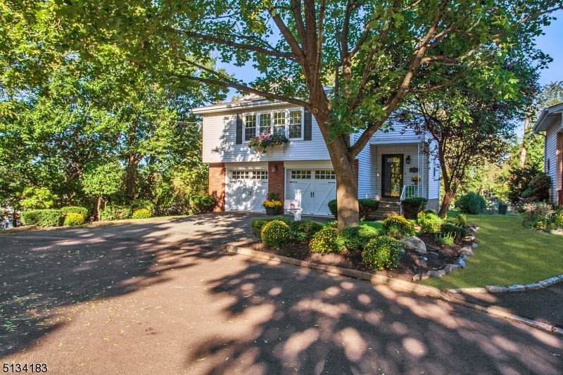 32 Niader Ct - Photo 1