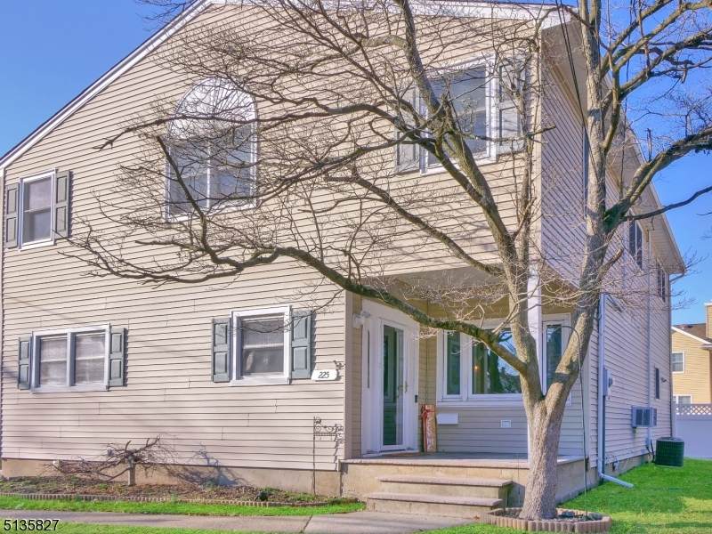 225 Voorhis Ave - Photo 1