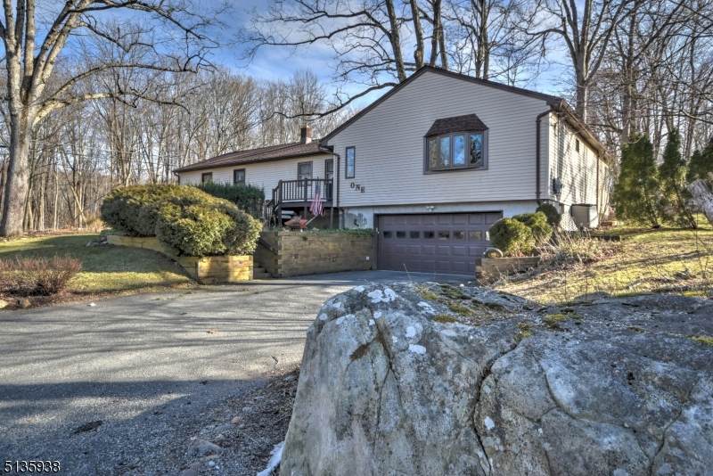 1 Hilary Ct - Photo 1