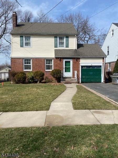 16 Lindbergh Blvd - Photo 1