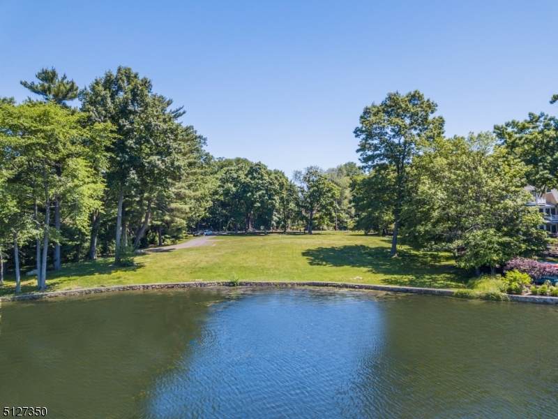 26 Lake Dr - Photo 1