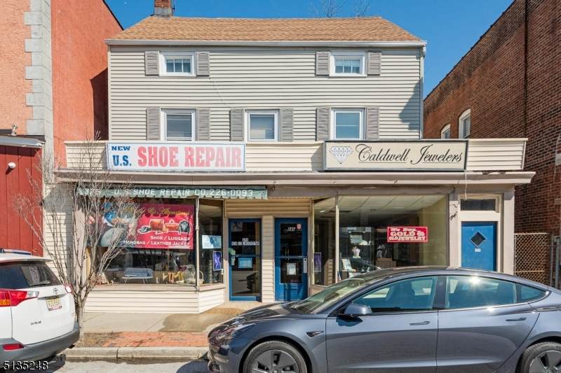 375 Bloomfield Ave - Photo 1