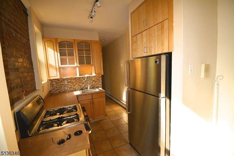 95 Willow Ave - Photo 1