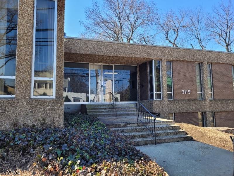 2113 Millburn - Photo 1