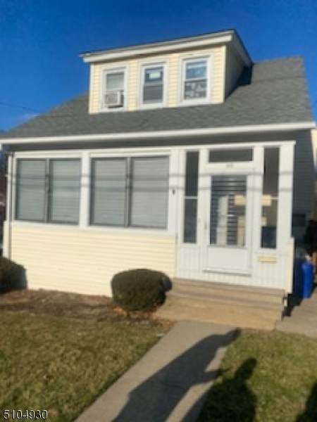 99 Sussex Ave - Photo 1