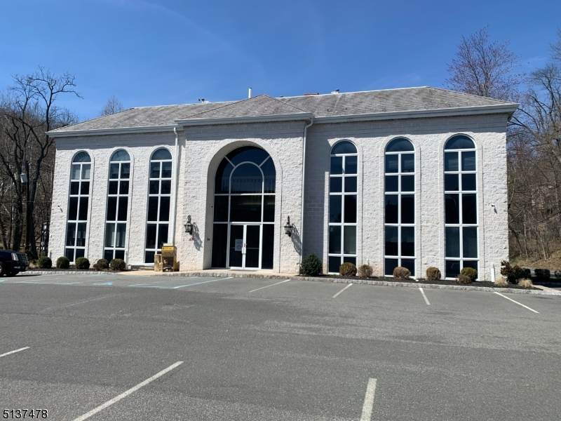 501 Watchung Ave - Photo 1