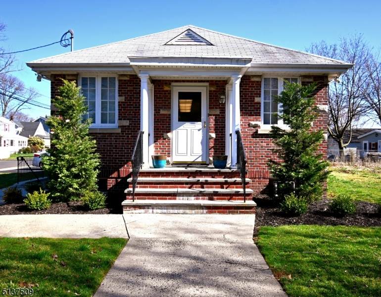 1790 Front St - Photo 1