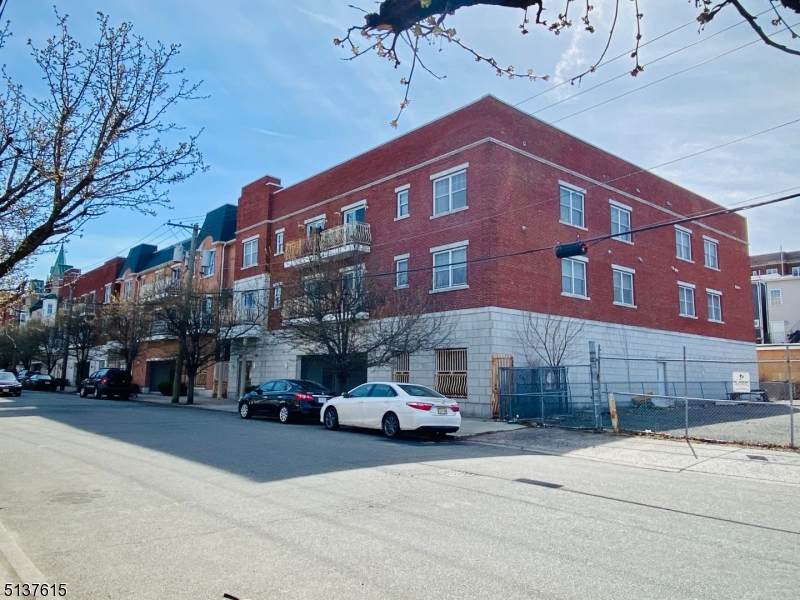 21 Freeman St - Photo 1