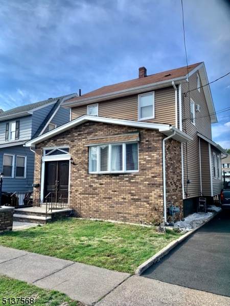 32 E 9Th St - Photo 1
