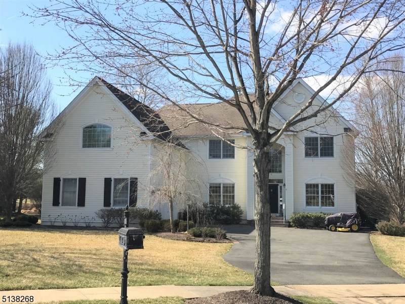9 Shinnecock Hills Ct - Photo 1