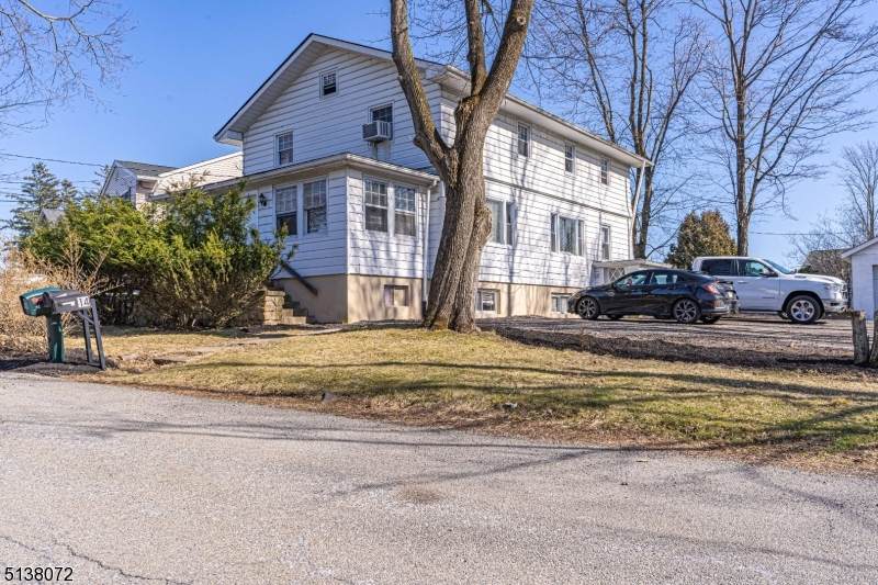 14 Walton Way - Photo 1