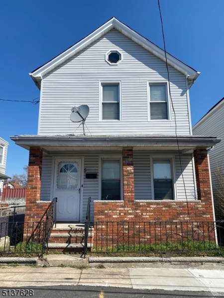 5 Greenwood Lake St - Photo 1