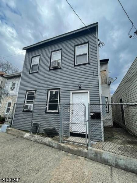 146 E Main St - Photo 1