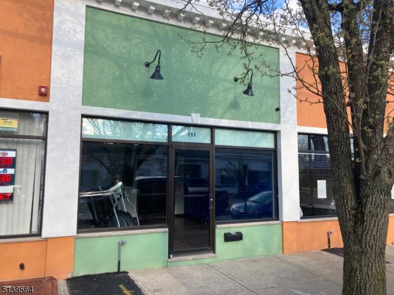 111 Center St - Photo 1
