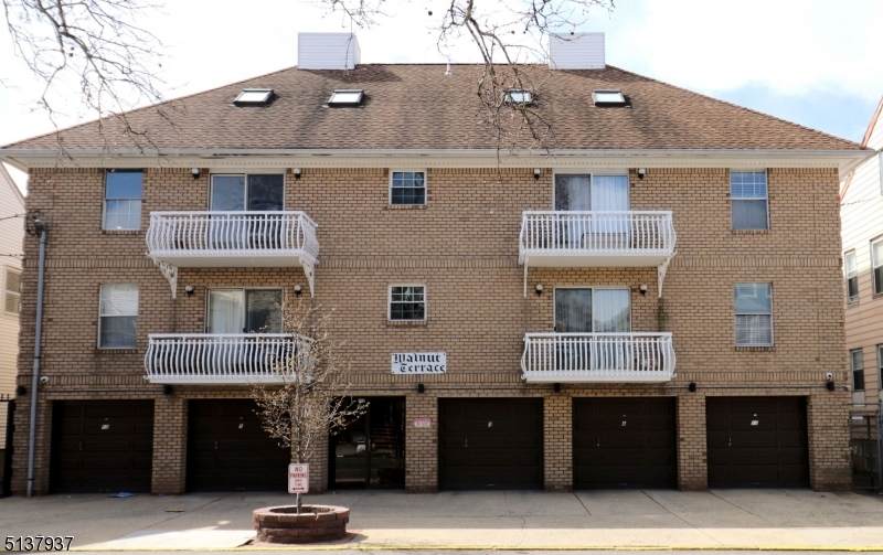 272 Walnut Street - Photo 1