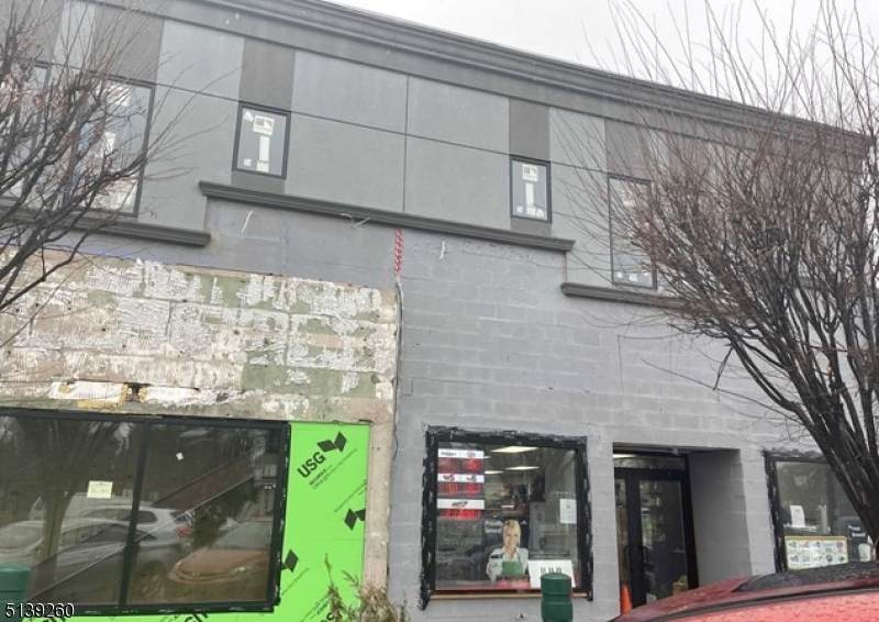 138 W Pleasant Ave - Photo 1