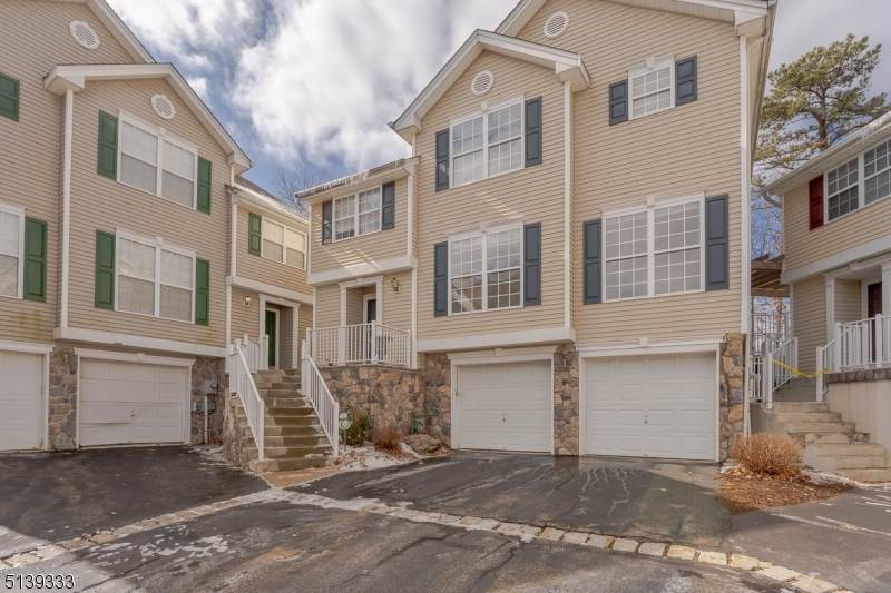35 Brock Ln - Photo 1