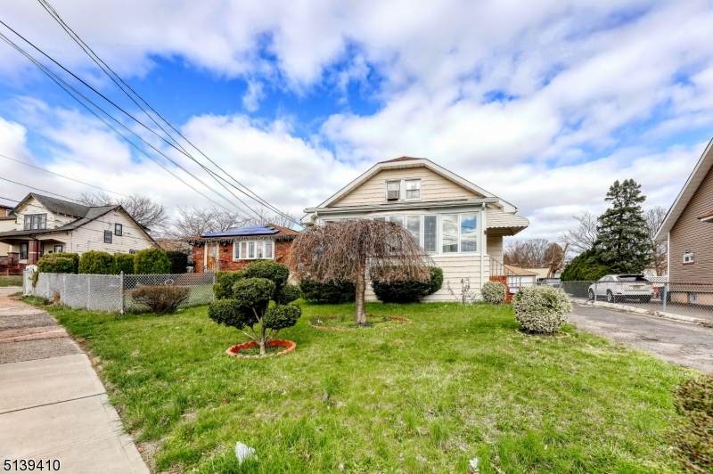 8 Stewart St - Photo 1