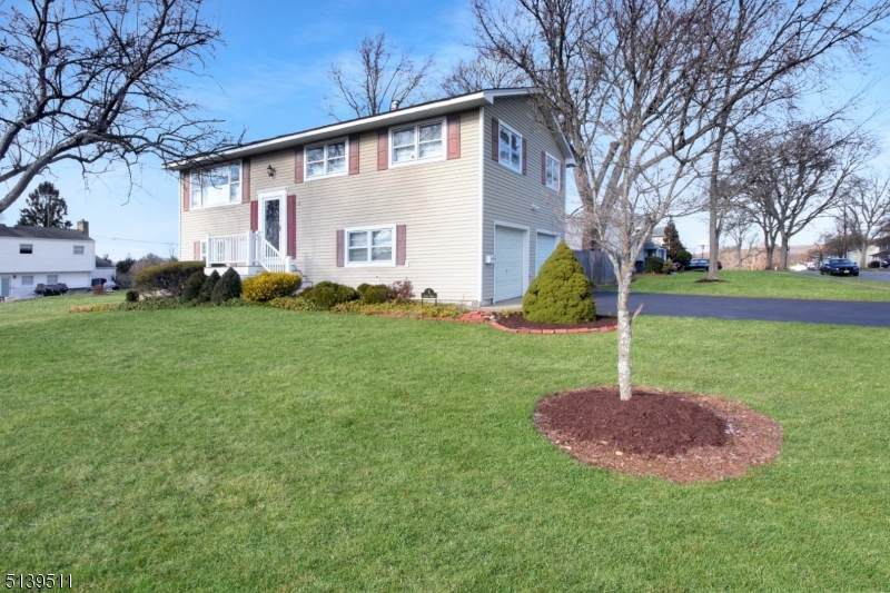 5 Cindy Dr - Photo 1