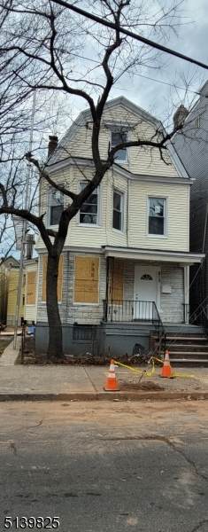 813 S 15Th St - Photo 1